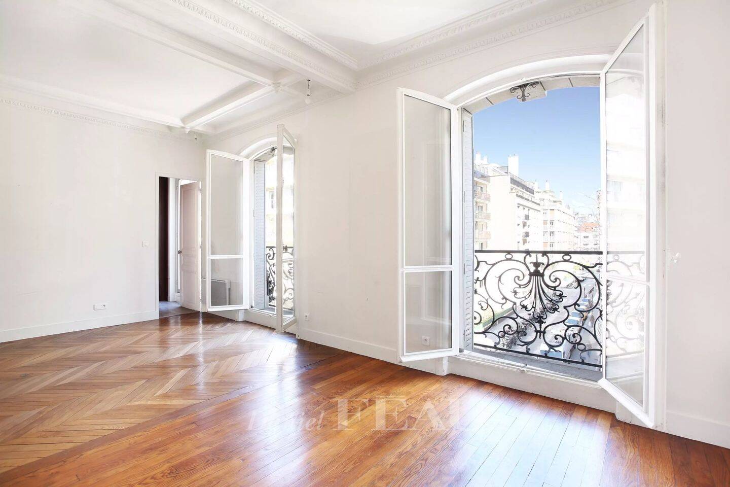 Appartement 4 pièces 88 m² · à Paris 17ème Arrondissement · 87,8 m² · 3 550 €/mois