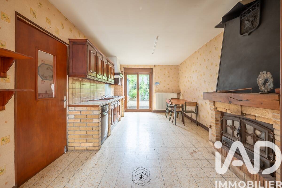 Maison 6 pièces 154 m² · à Fléville-Lixières · 154 m² · 108 000 €
