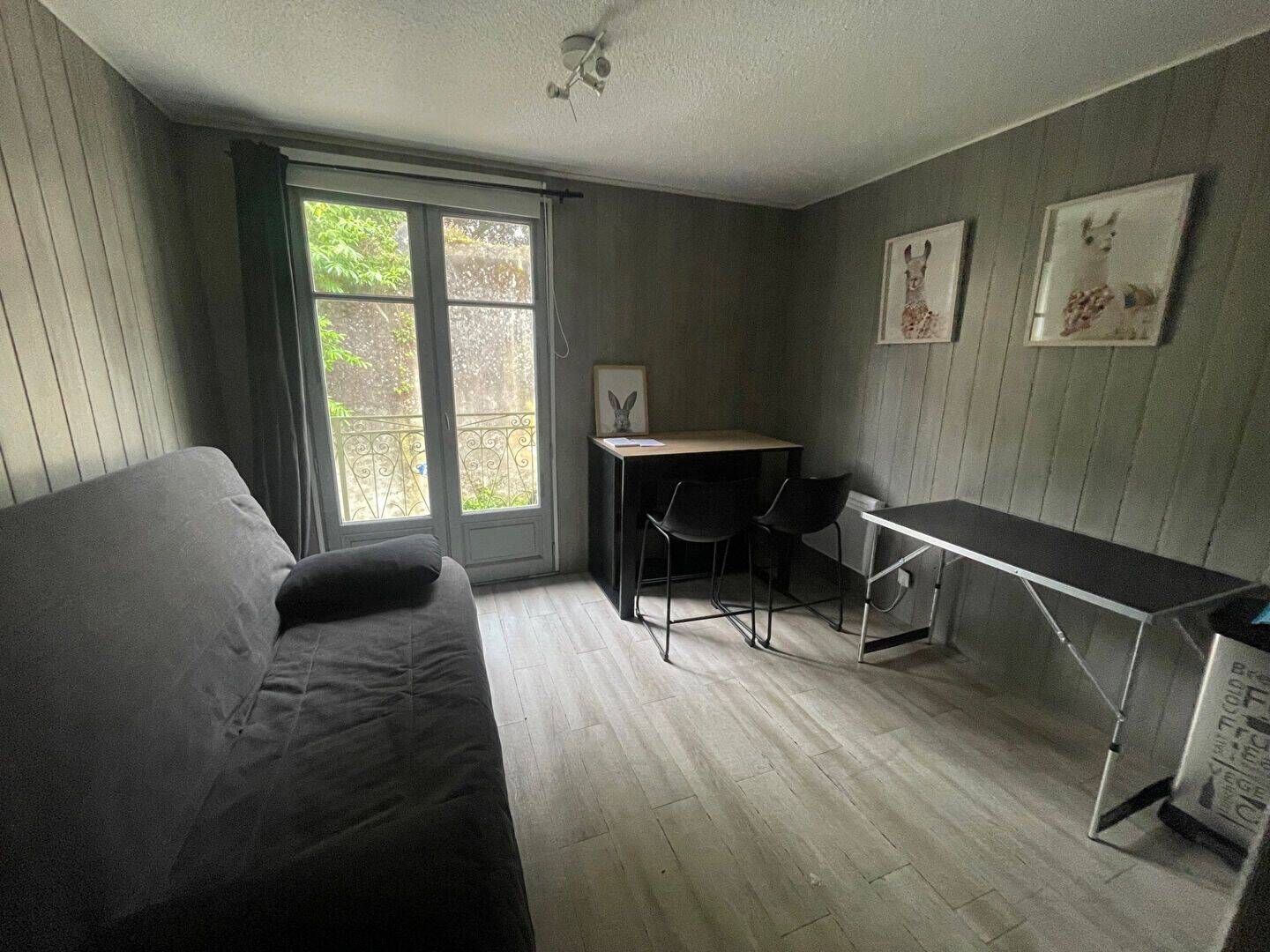 Appartement 1 pièce 15 m² · à Quimper · 15 m² · 385 €