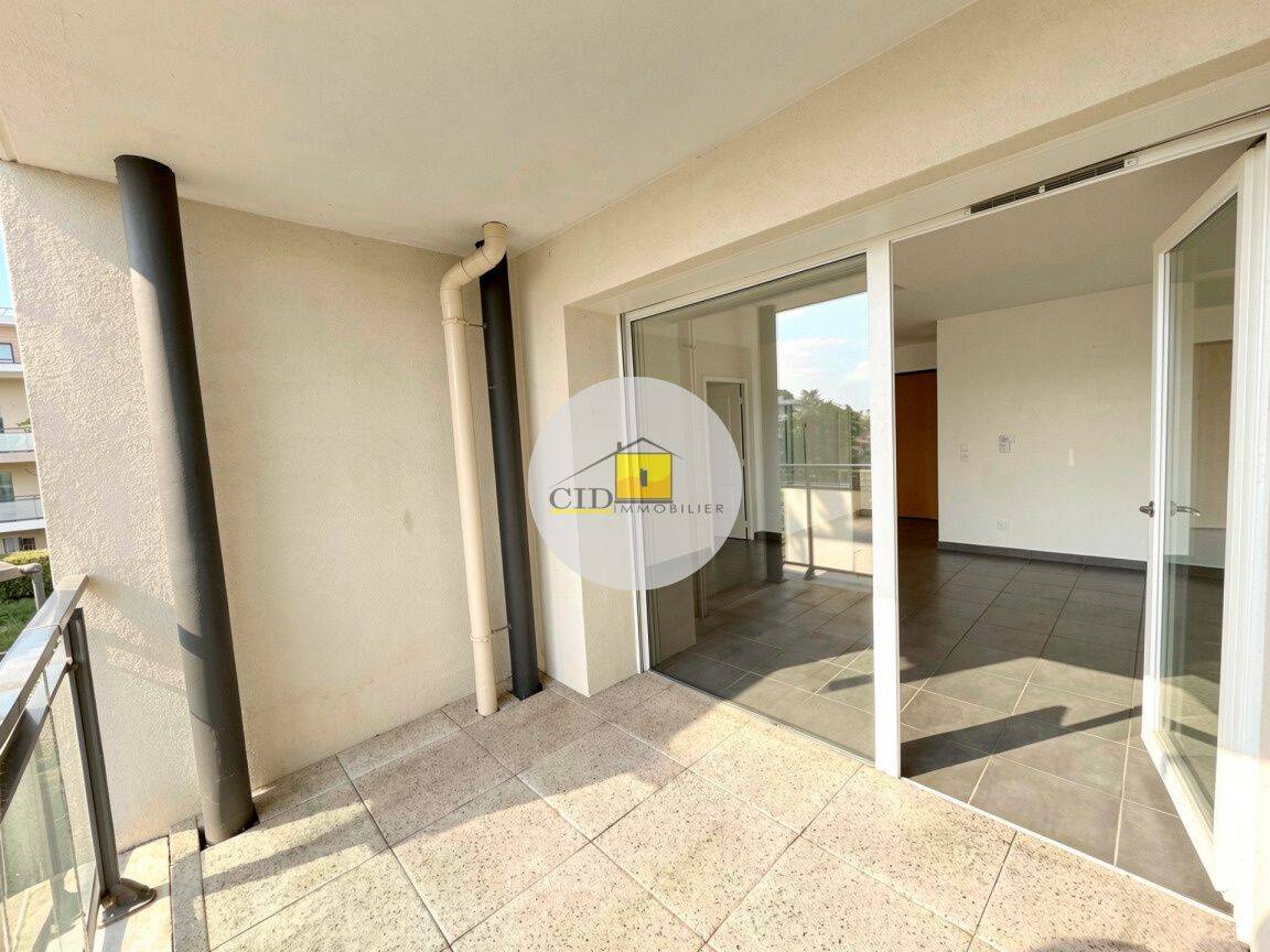 Appartement 2 pièces 49 m² · à Chassieu · 49 m² · 219 000 €