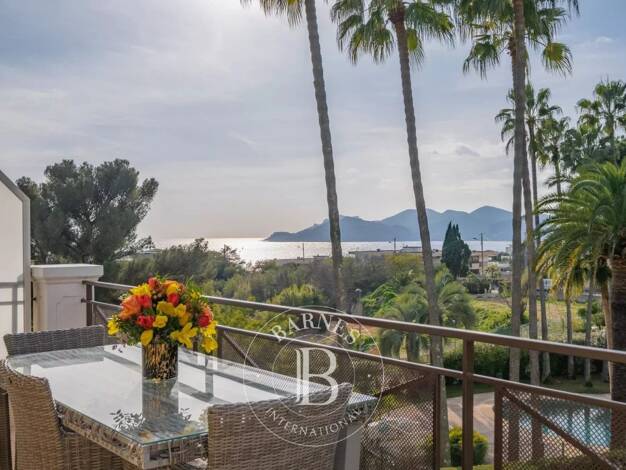 Appartement à vendre 895 000 € 4 pièces 3 chambres 112,2 m² Croix des Gardes Cannes 06400
