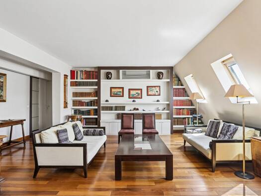 Appartement à vendre 970 000 € 3 pièces 2 chambres 75 m² Étage 6/6 Saint Philippe du Roule Paris 8ème arrondissement 75008