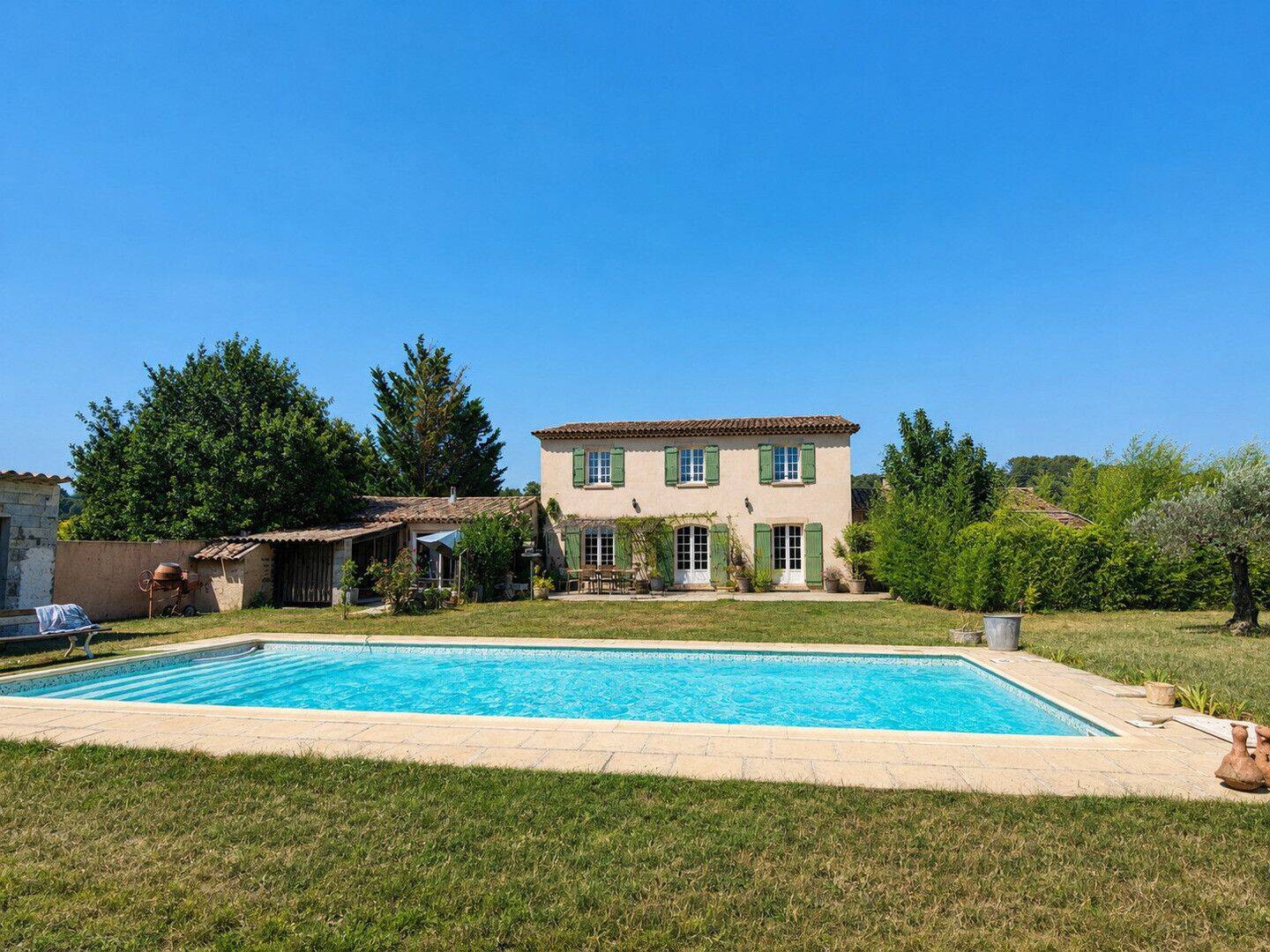 Maison 9 pièces 240 m² · à Pertuis · 240 m² · 780 000 €