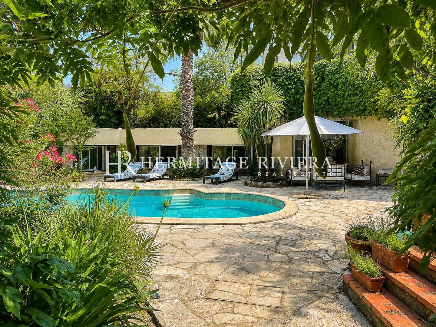 Maison 7 pièces 333 m² · à Vence · 333 m² · 1 850 000 €