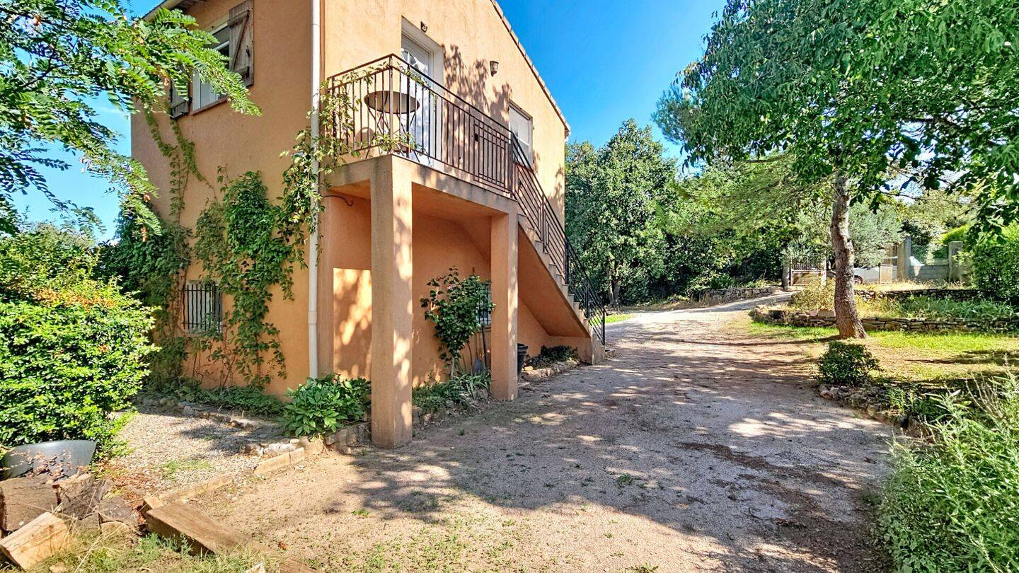 Maison 5 pièces 108 m² · à Saint-Maximin-la-Sainte-Baume · 108 m² · 449 900 €