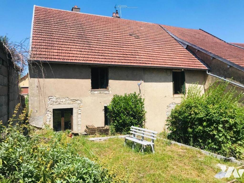 Maison 6 pièces 216 m² · à Étuz · 216 m² · 179 000 €