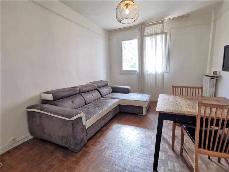 Appartement à louer 1 305 € 3 pièces 2 chambres 52 m² RDC Voltaire-Grésillons Asnières-sur-Seine 92600