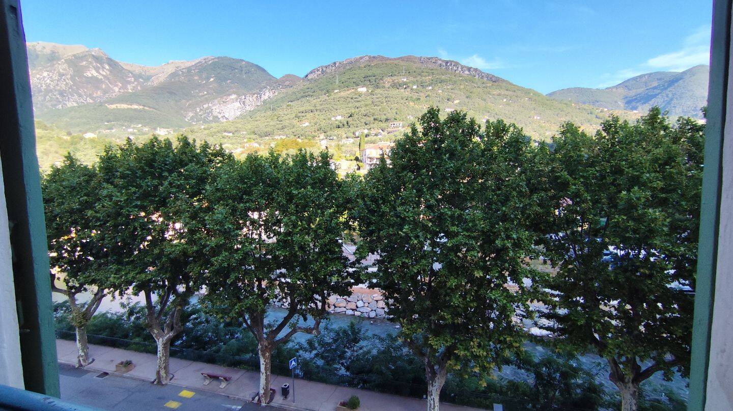 Appartement 4 pièces 99 m² · à Breil-sur-Roya · 99 m² · 110 000 €