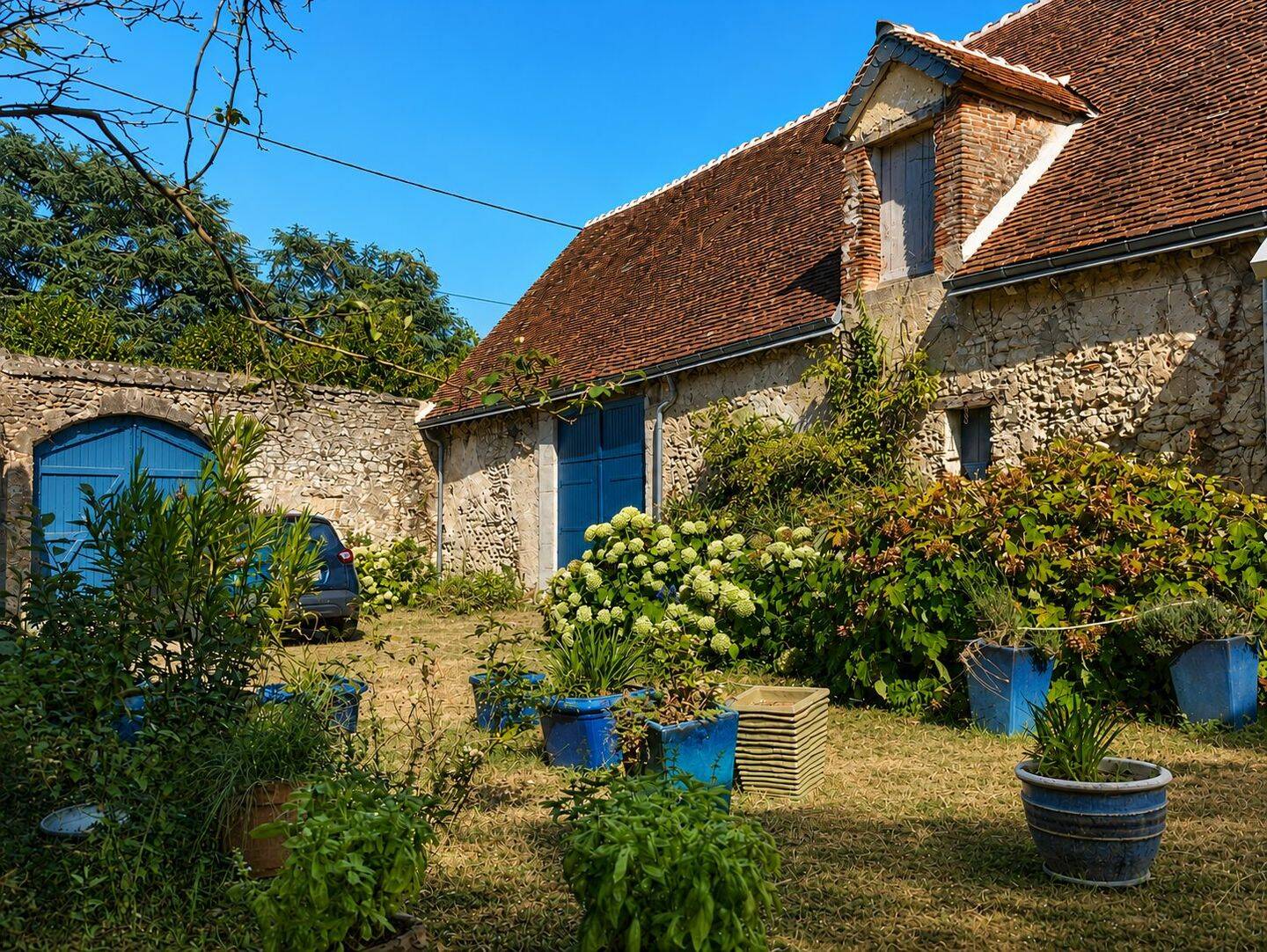 Maison 5 pièces 167 m² · à Maslives · 167 m² · 68 000 €