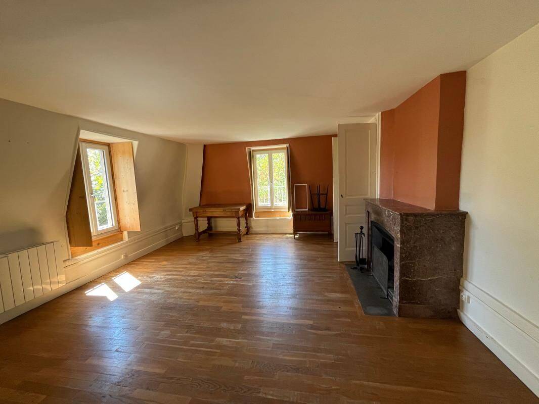 Appartement 3 pièces 97 m² · à Francheville · 97 m² · 950 €/mois