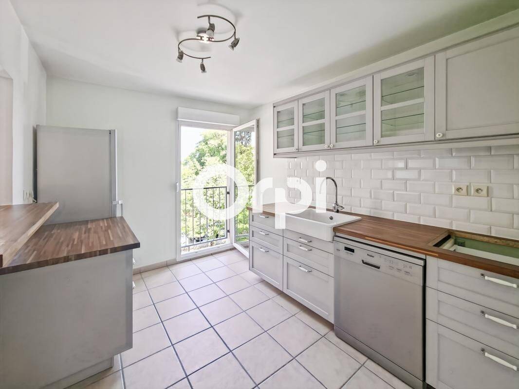Appartement 2 pièces 52 m² · à Collonges-au-Mont-d'Or · 52,2 m² · 732 €