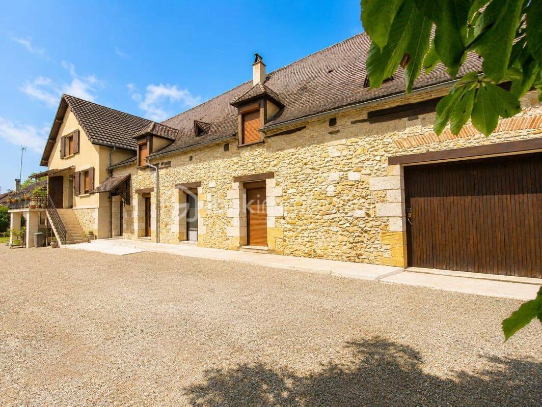 Maison 9 pièces 197 m² · à Bergerac · 197 m² · 347 000 €