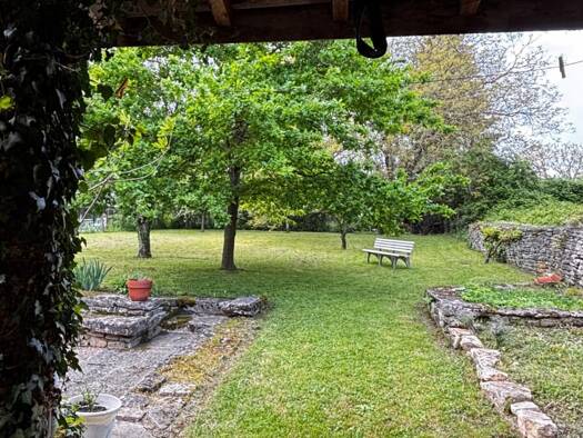 Maison à vendre 215 000 € 6 pièces 3 chambres 152 m² 884 m² de terrain Uchizy 71700