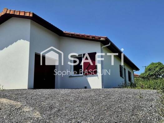 Maison de plain-pied à vendre 347 000 € 4 pièces 3 chambres 86 m² 616 m² de terrain Guiche 64520