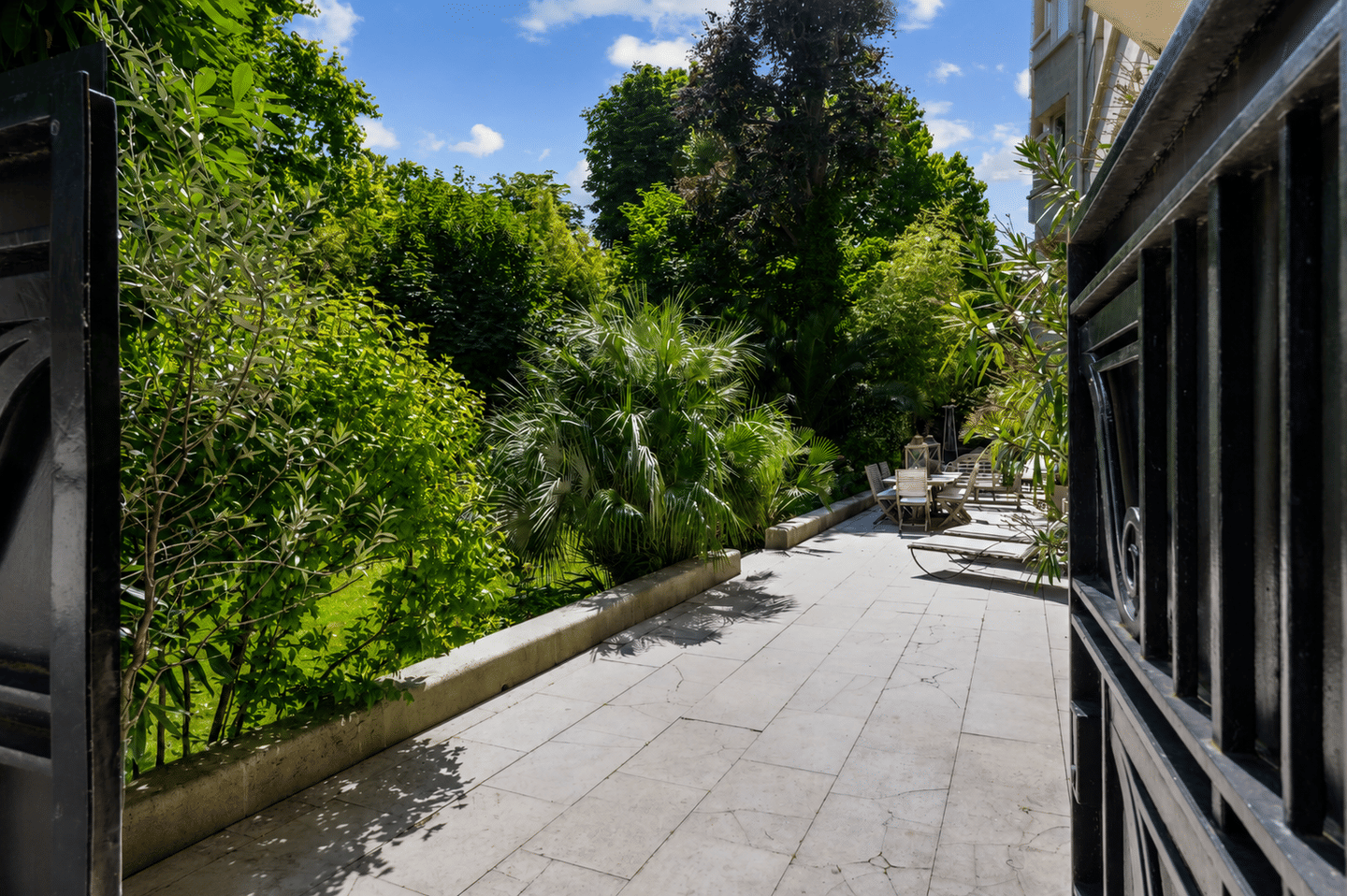 Appartement 8 pièces 355 m² · à Neuilly-sur-Seine · 355 m² · 3 490 000 €