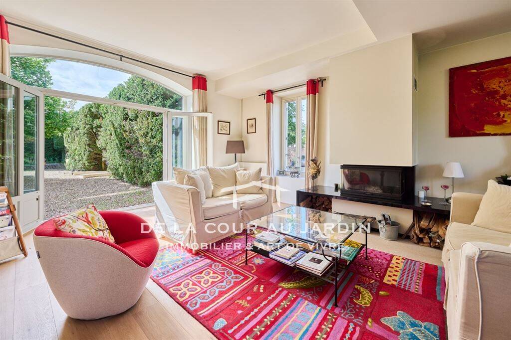 Maison 11 pièces 300 m² · à Beaune · 300 m² · 849 000 €