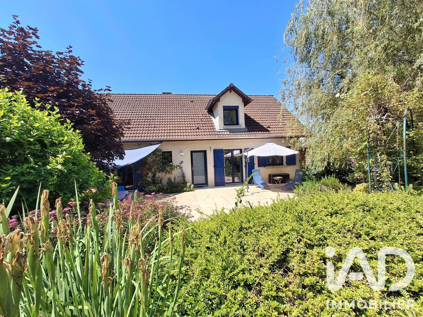 Maison 6 pièces 152 m² · à Avanne-Aveney · 152 m² · 360 000 €