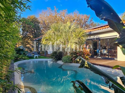 Maison de plain-pied à vendre 485 000 € 6 pièces 4 chambres 147 m² 1 319 m² de terrain Rodès 66320