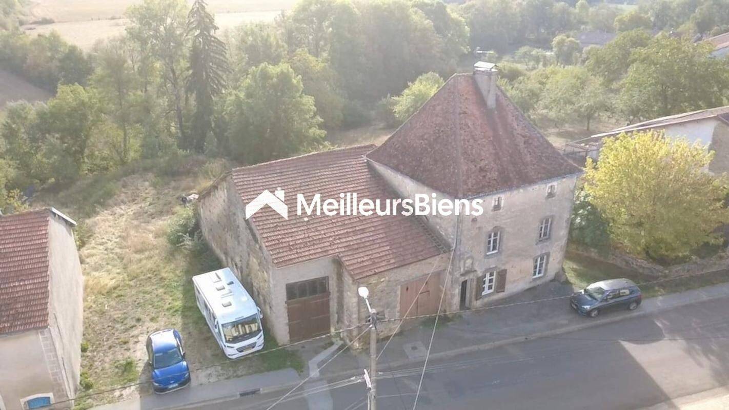 Maison 3 pièces 110 m² · à Breuvannes-en-Bassigny · 110 m² · 35 000 €