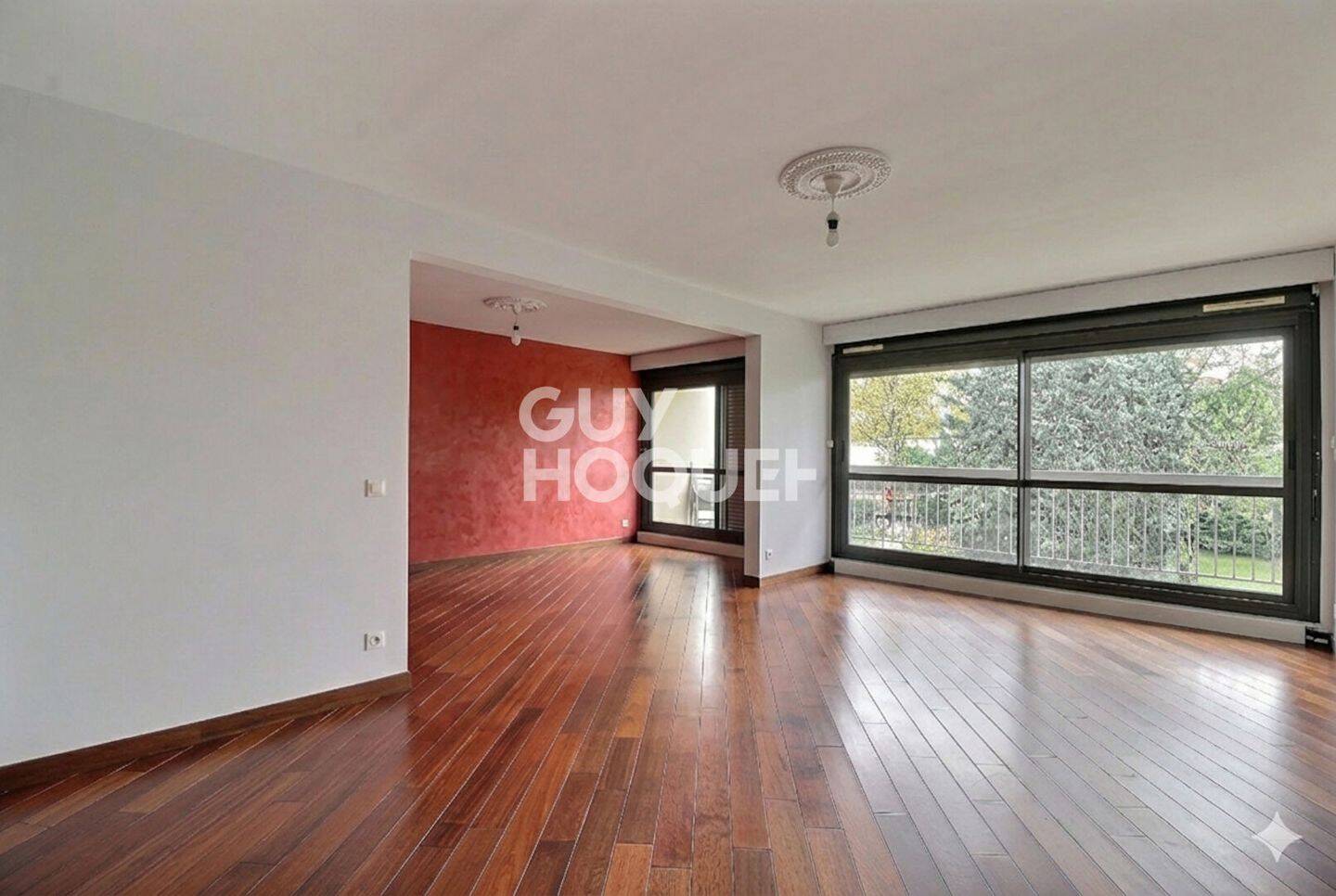 Appartement 4 pièces 96 m² · à Lyon 8ème Arrondissement · 96,1 m² · 270 000 €