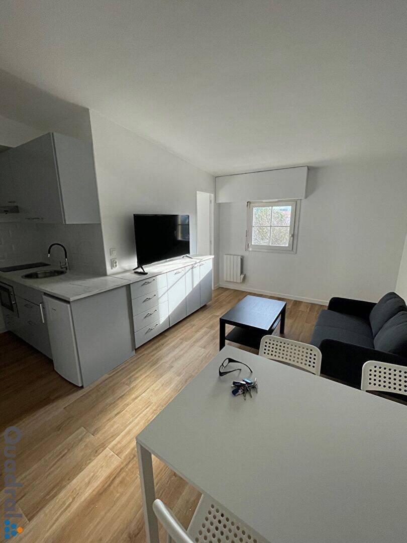 Appartement 1 pièce 32 m² · à Aix-en-Provence · 31,8 m² · 886 €