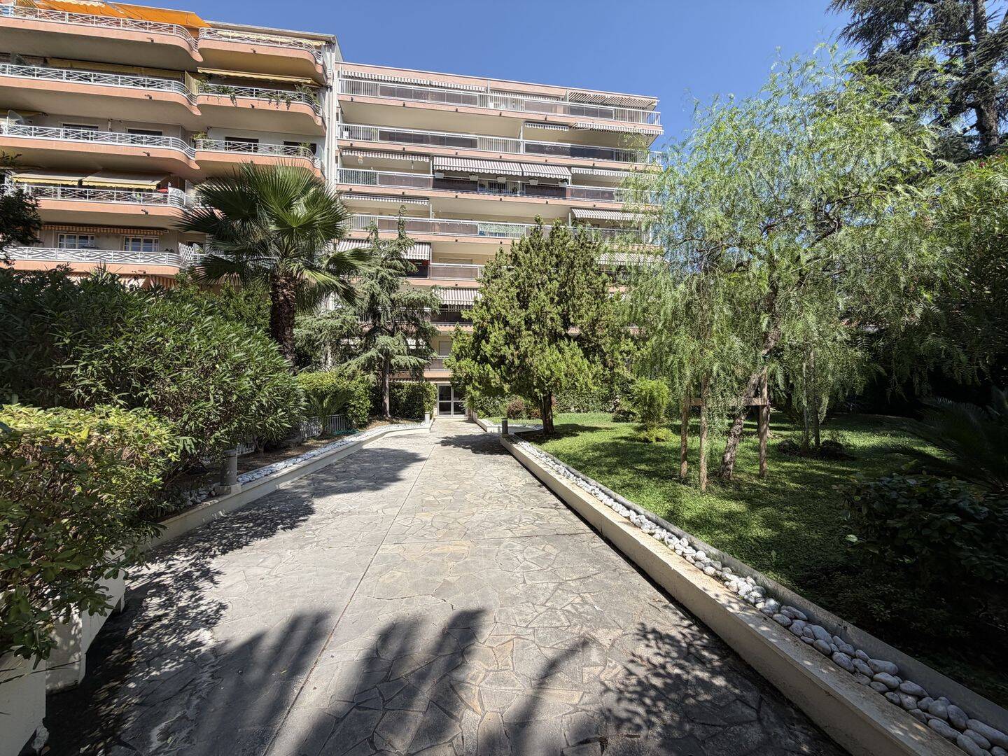 Appartement 4 pièces 106 m² · à Nice · 106 m² · 590 000 €