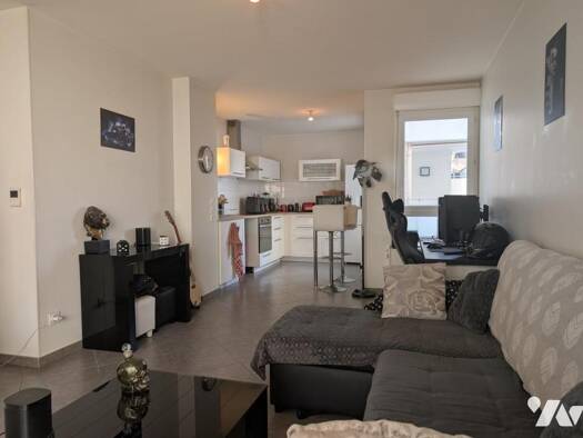 Appartement à vendre - Première occupation 210 000 € 3 pièces 2 chambres 61,8 m² Étage 4/7 Le Sud Vaulx-en-Velin 69120