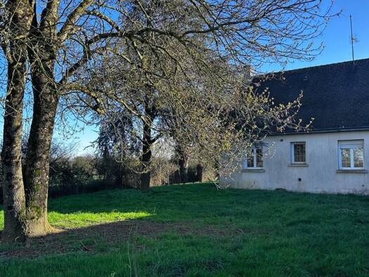 Maison à vendre 155 990 € 7 pièces 4 chambres 161 m² 2 373 m² de terrain Saint-Julien-de-Vouvantes 44670