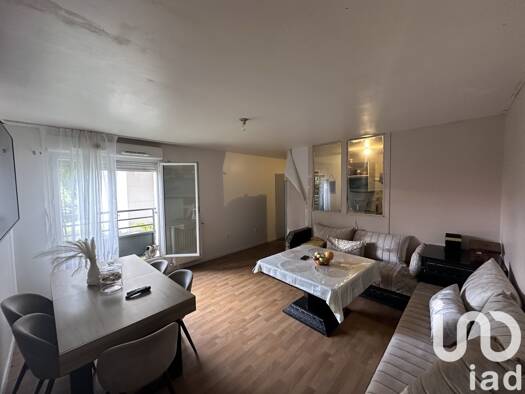 Appartement à vendre 168 000 € 3 pièces 2 chambres 62 m² La Haie-Mairie Villepinte 93420