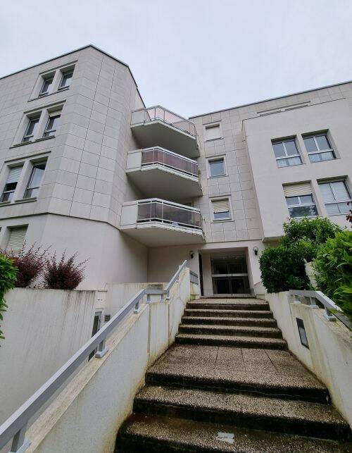 Appartement 4 pièces 98 m² · à Le Chesnay-Rocquencourt · 98,3 m² · 1 823 €