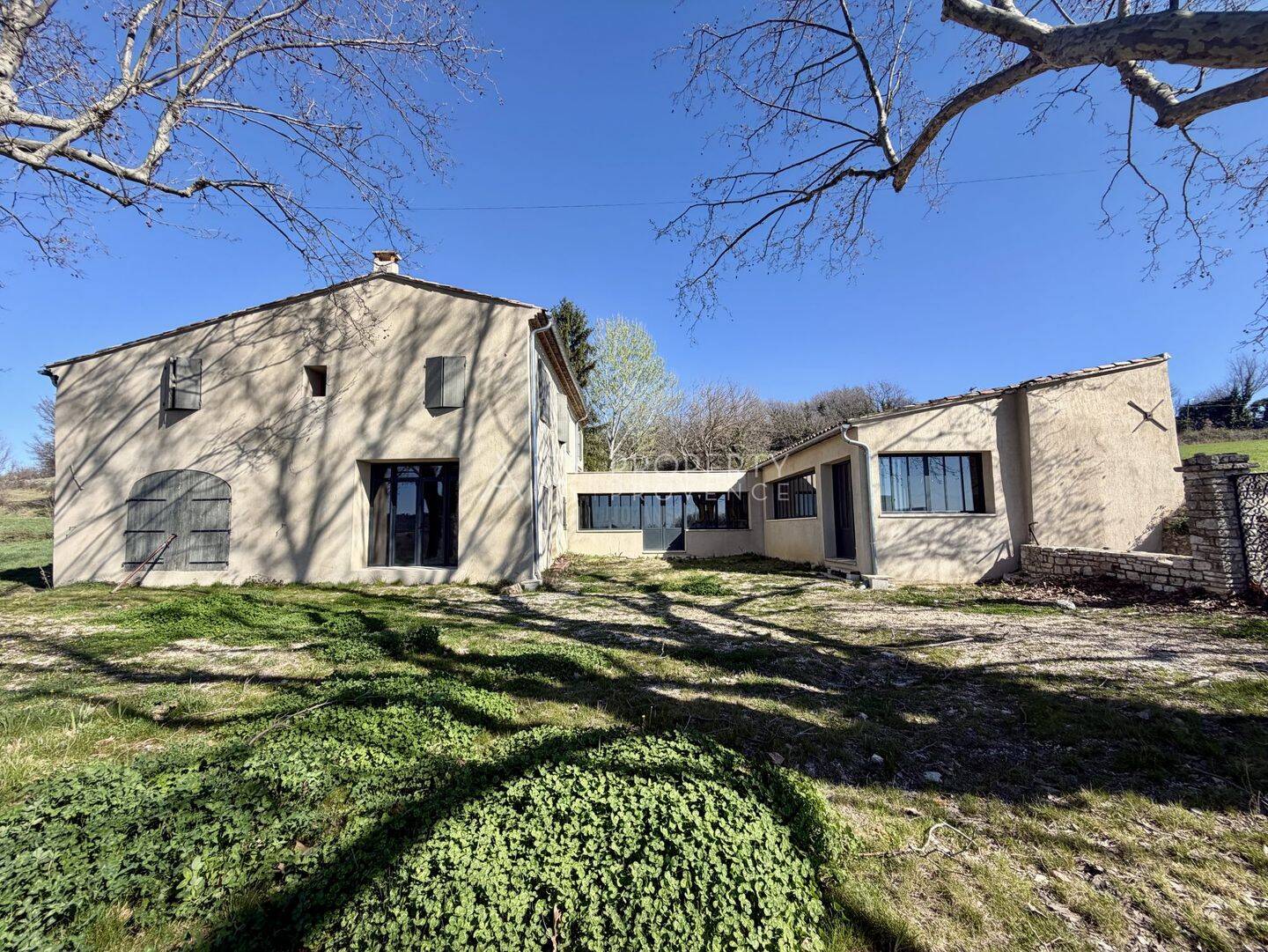 Maison 6 pièces 260 m² · à Caseneuve · 260 m² · 689 000 €