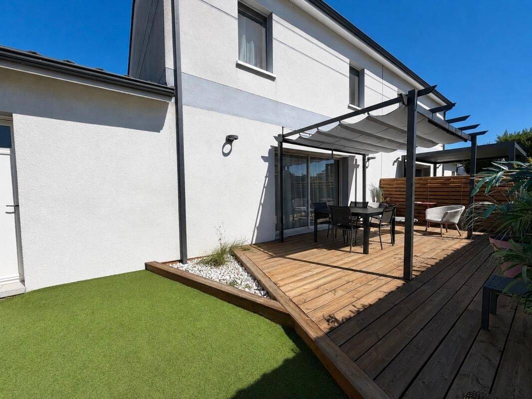 Maison 4 pièces 87 m² · à Le Taillan-Médoc · 87 m² · 329 000 €