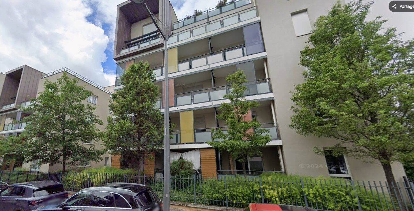 Appartement 4 pièces 81 m² · à Lyon 7ème Arrondissement · 81 m² · 1 455 €/mois