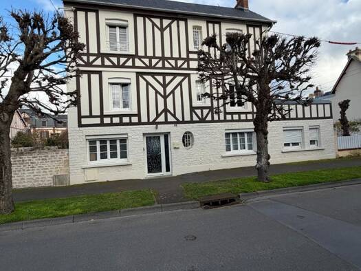 Maison à vendre 1 150 000 € 6 pièces 5 chambres 165 m² 417 m² de terrain Cabourg 14390