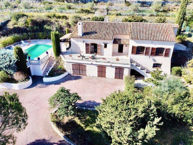 Maison 6 pièces 220 m² · à Peymeinade · 220 m² · 650 000 €