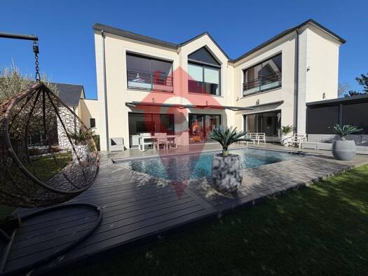 Maison à vendre 1 169 000 € 7 pièces 4 chambres 212 m² 526 m² de terrain Chavenay 78450