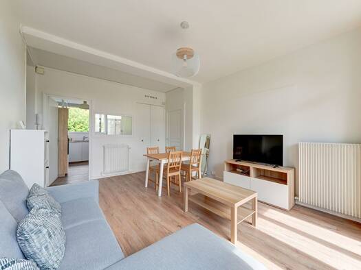 Colocation à louer 524 € 4 pièces 3 chambres 69 m² 1er étage Bussiere Oullins-Pierre-Bénite 69600