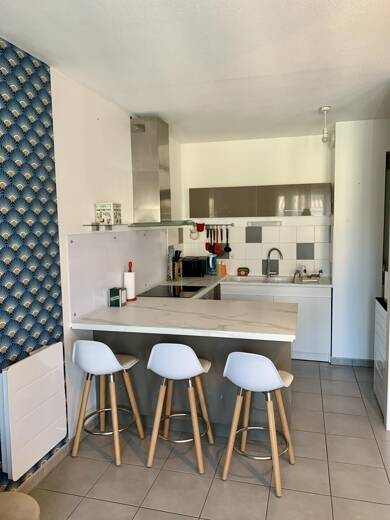 Appartement à louer 1 140 € 3 pièces 2 chambres 65 m² 1 étages Sembat Bègles 33130