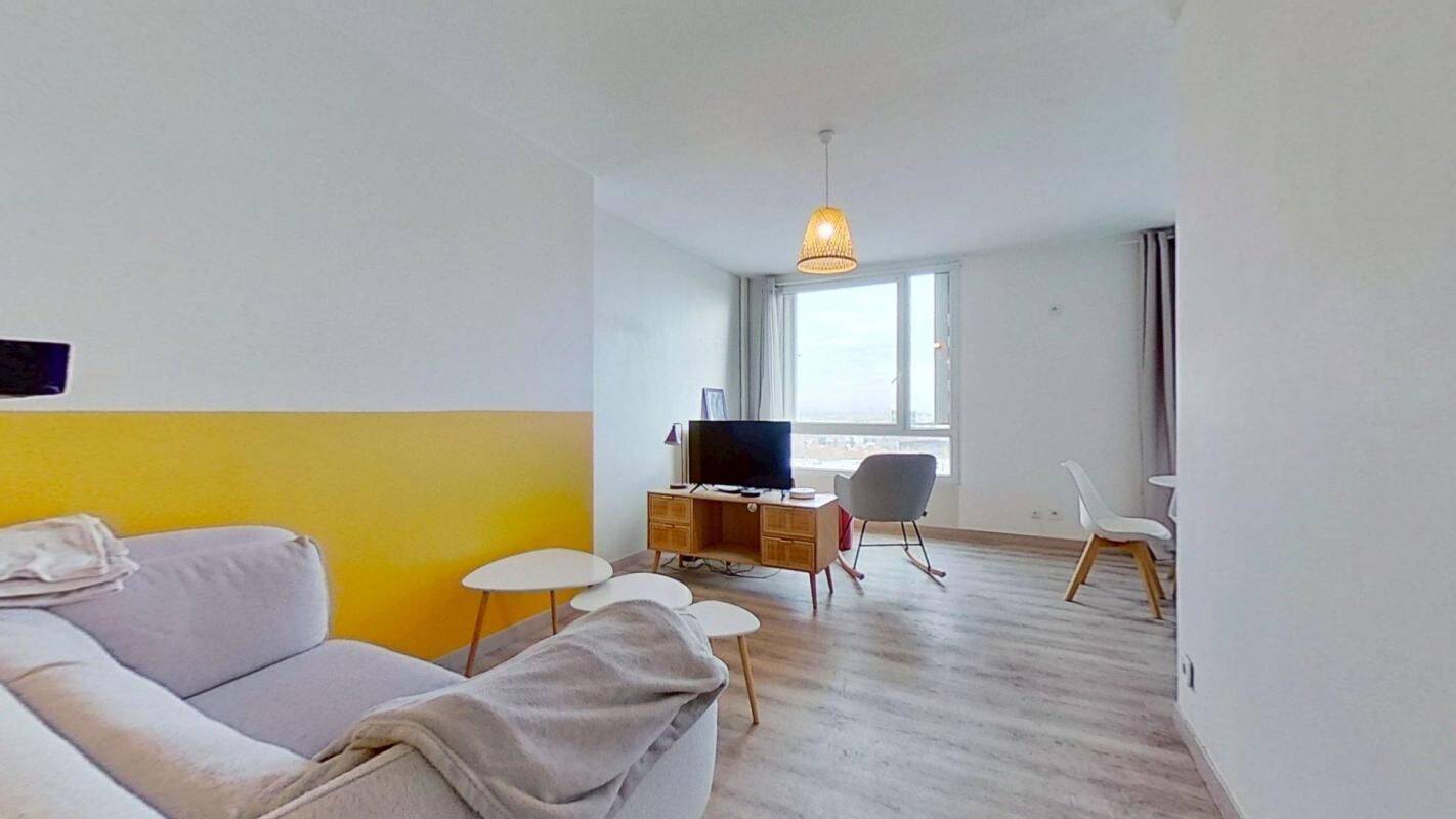 Appartement 4 pièces 77 m² · à Lyon · 77 m² · 492 €/mois