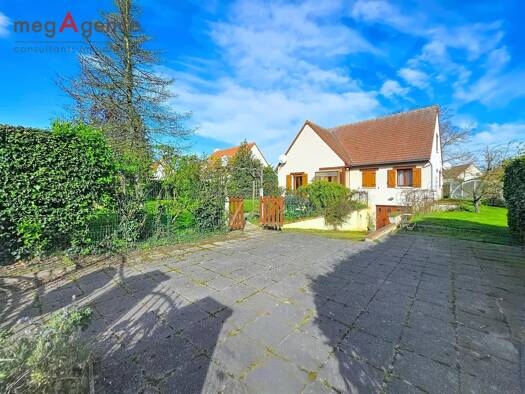 Maison à vendre 279 000 € 7 pièces 5 chambres 145 m² 768 m² de terrain Sannerville 14940