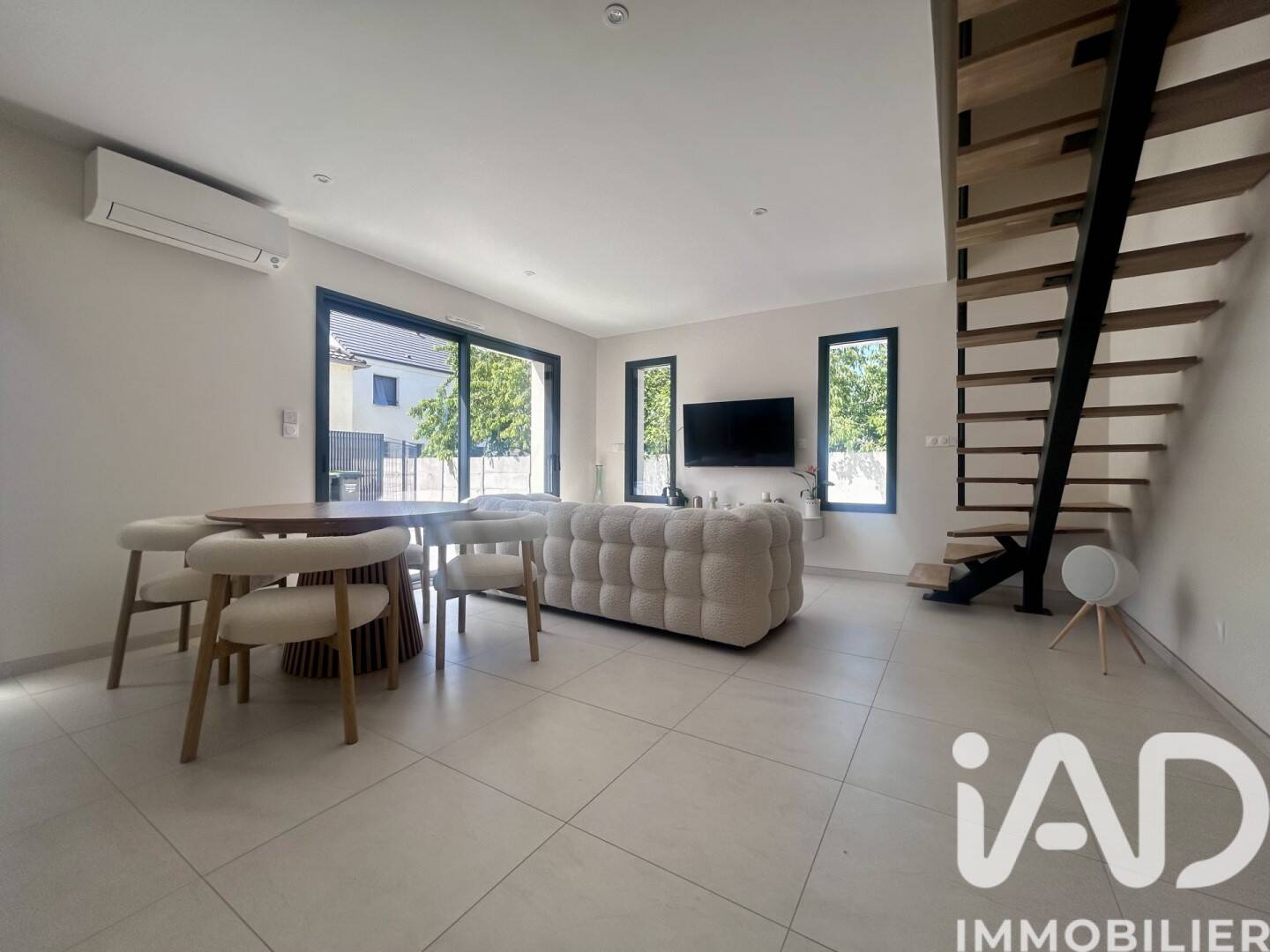 Maison 5 pièces 102 m² · à La Chapelle-Saint-Mesmin · 102 m² · 300 000 €