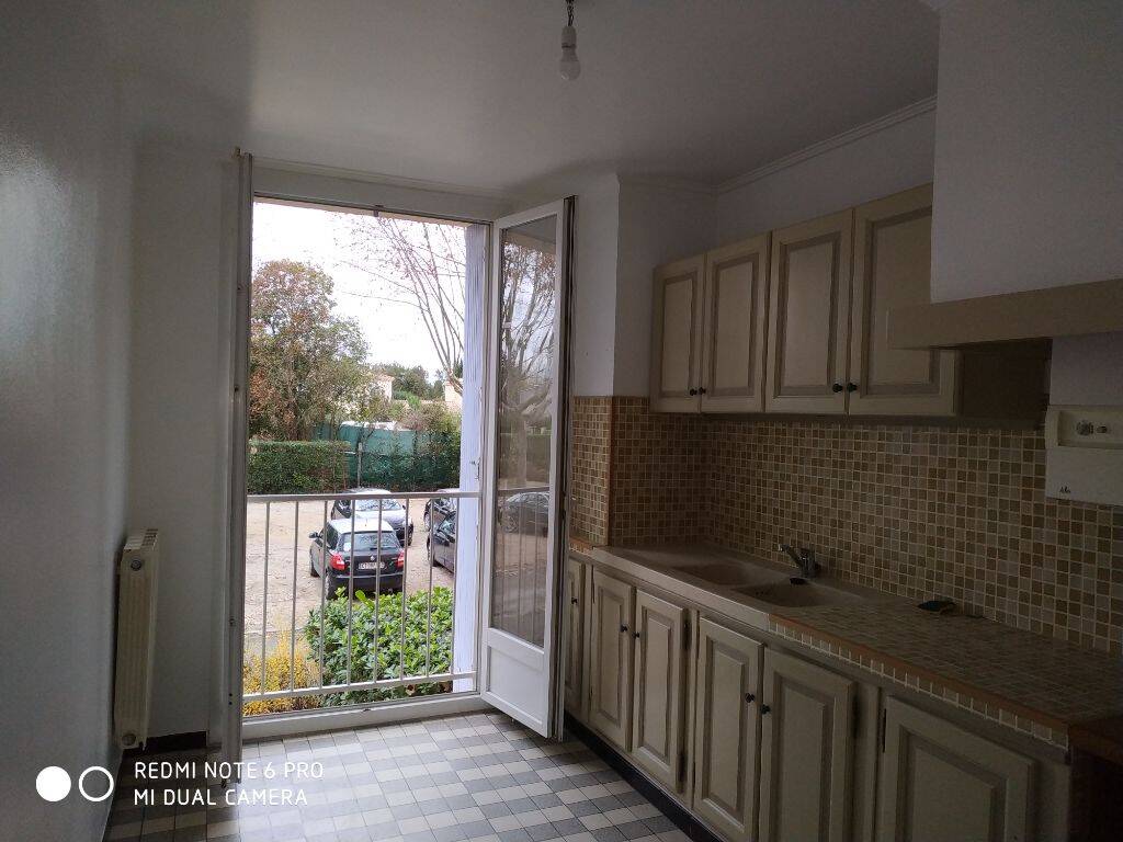 Appartement 3 pièces 65 m² · à Tarascon · 64,6 m² · 640 €/mois