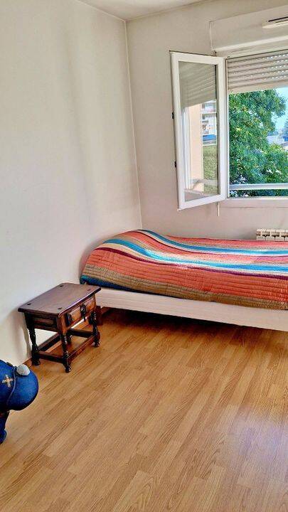 Appartement 1 pièce 18 m² · à Saint-Étienne · 18 m² · 375 €/mois