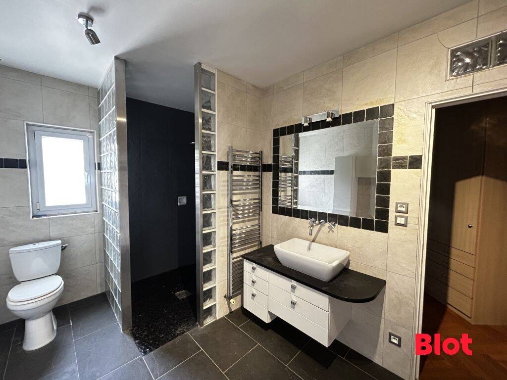 A LOUER - MAISON - PROCHE RUE DE NANTES - 125m2 — 7