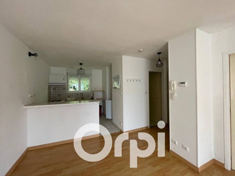 Appartement à louer 390 € 1 pièce 40,4 m² Étage 1/2 Vigne-Roche des Fées-Purgatoire Saint-Dié-des-Vosges 88100