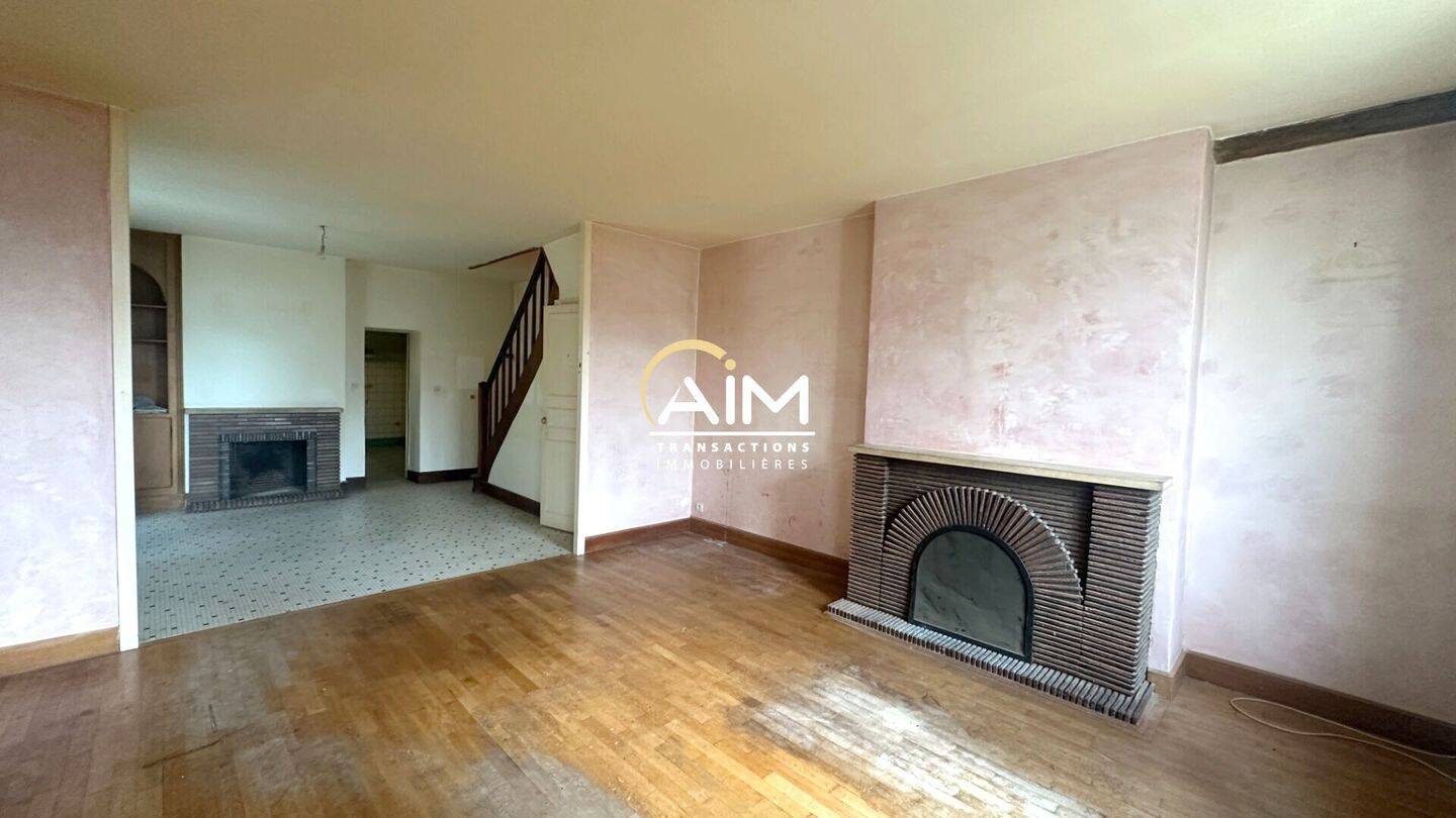 Maison 6 pièces 166 m² · à Nazelles-Négron · 166 m² · 273 000 €