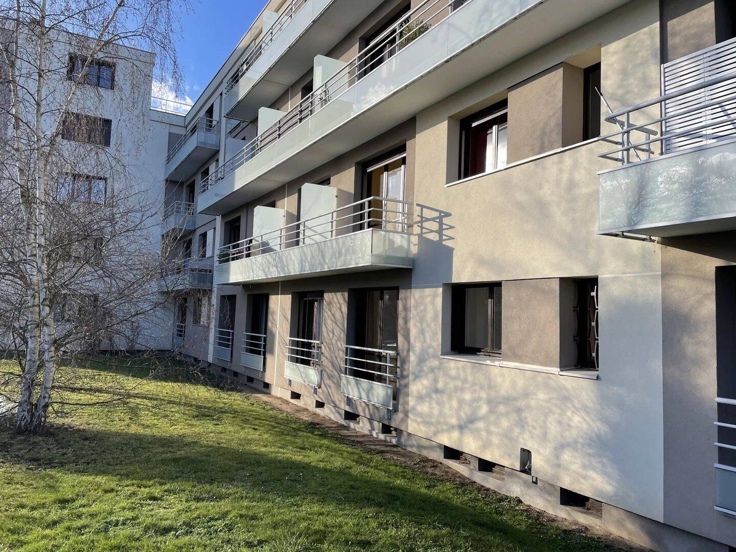 Appartement 1 pièce 30 m² · à Chatou · 30,3 m² · 820 €