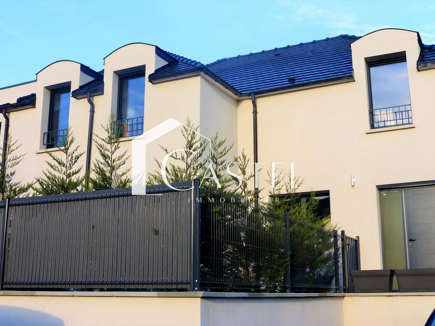 Maison 7 pièces 145 m² · à Orgeval · 145 m² · 595 000 €