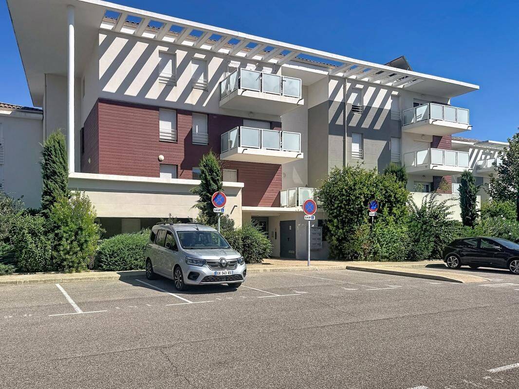 Appartement 3 pièces 64 m² · à Saint-Martin-de-Crau · 63,6 m² · 225 000 €