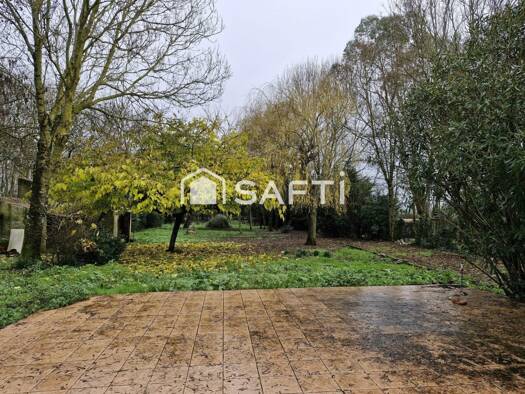 Terrain constructible viabilisé à vendre 169 000 € 2 990 m² de terrain Breuil-Magné 17870